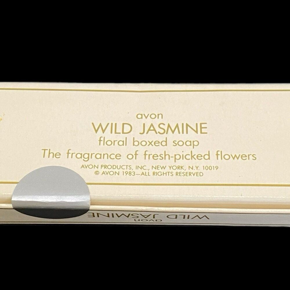 Vintage Avon Wild Jasmine Guest Soap Box 4 Bars 1 Ounce Each New Old Stock